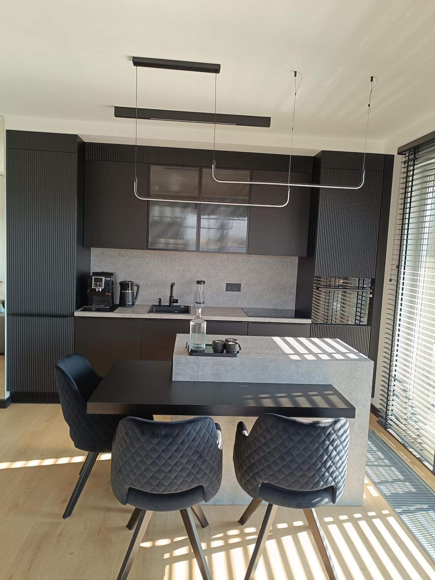 Black Bella Kielce, Widok Na Telegraf, Garaz, Klimatyzacja, Lustra W Sypialni Apartament